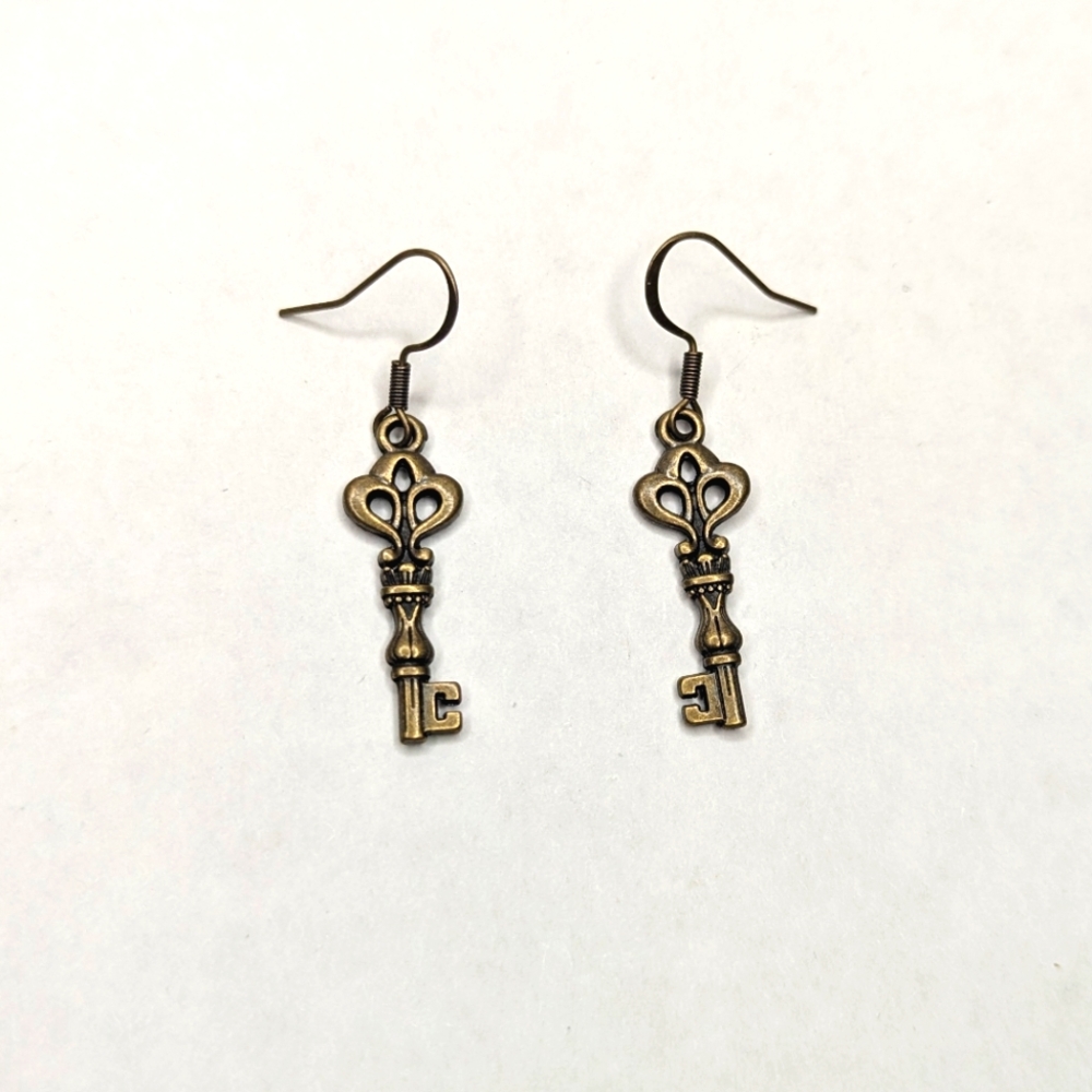 Key Earrings - Picture 6 of 11